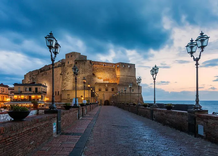 Lungomare Caracciolo Mon